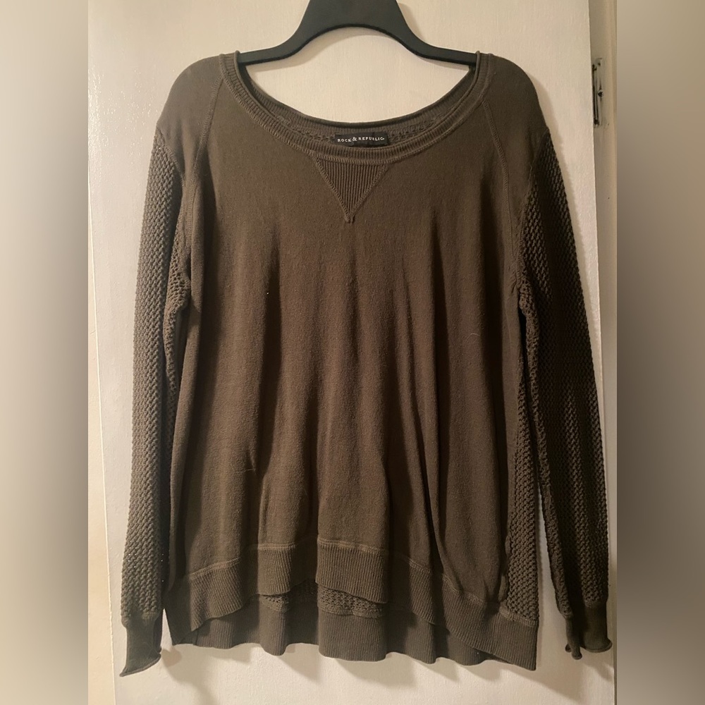 XL women’s sweater- Rock & Republic